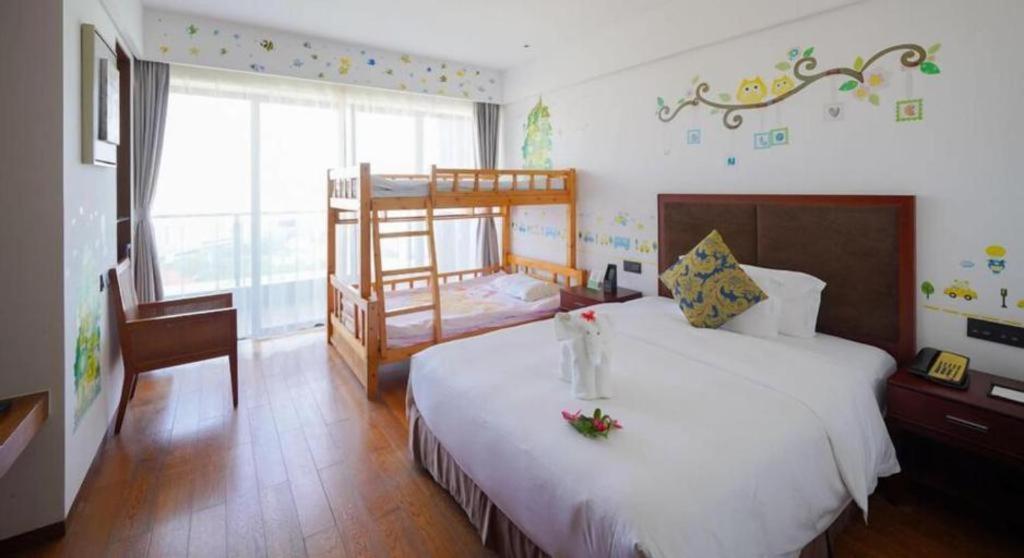 Wyndham Garden Hotel Lingshui  Екстер'єр фото