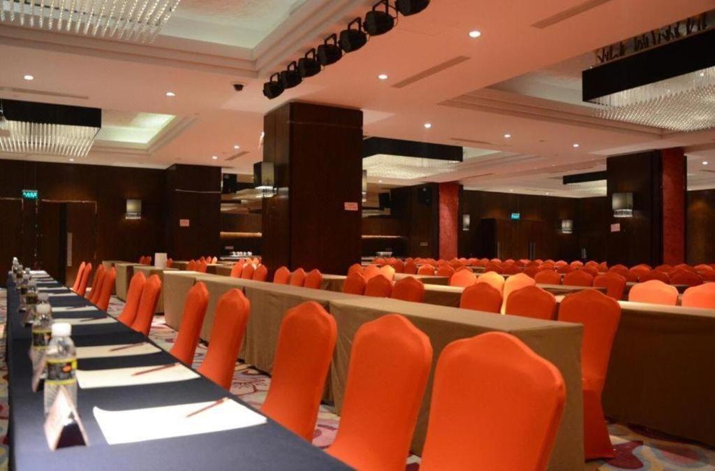 Wyndham Garden Hotel Lingshui  Екстер'єр фото
